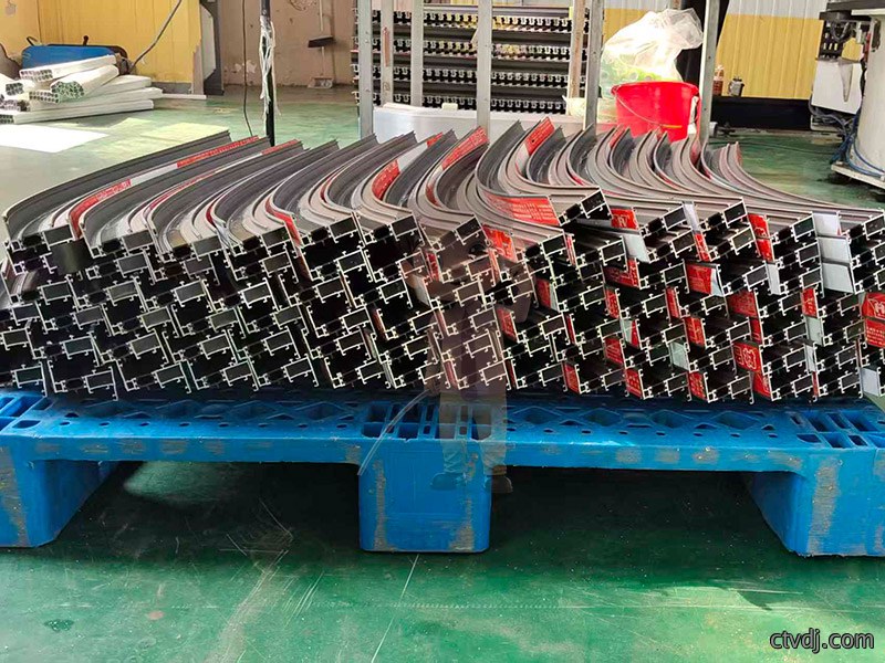断桥铝拉弯加工整体解决方案：北京盛达伟业拉弯高精度弧形成型与隔热结构双重保障