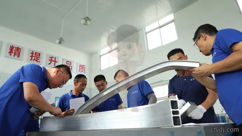汽车防撞梁 汽车防撞梁