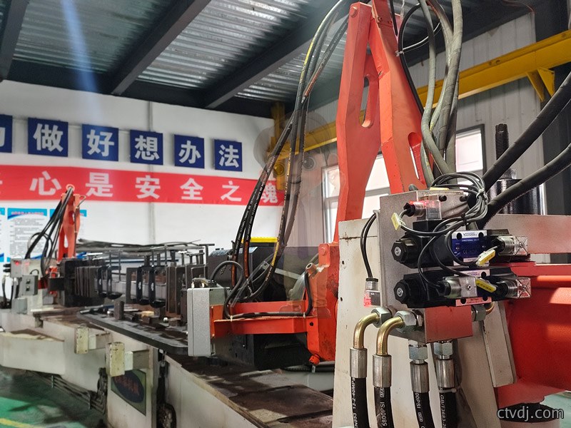 北京型材拉弯厂工字钢,角钢,槽钢材拉弯减少钢材浪费:一体成型减少结构薄弱环节,增强稳定性 北京型材拉弯厂工字钢,角钢,槽钢材拉弯减少钢材浪费:一体成型减少结构薄弱环节,增强稳定性